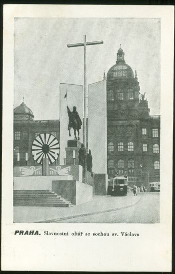 Praha  Slavnostni oltar se sochou sv Vaclava | antikvariat - detail pohlednice