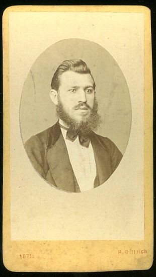 Pan s plnovousem | antikvariat - detail pohlednice