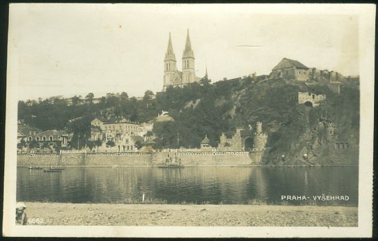 Praha  Vysehrad | antikvariat - detail pohlednice