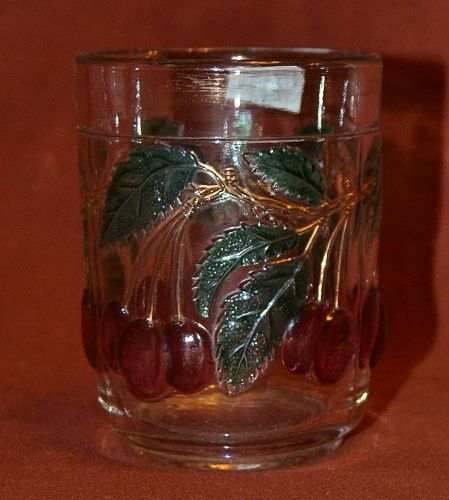 Sklenice  tresne | antikvariat - detail starozitnosti